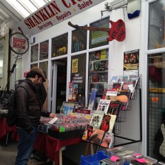 SHANKLIN, IL VILLAGGIO CON I TETTI IN PAGLIA PER UNA PAUSA TRA MERCATINI VINTAGE E STORICI PUB