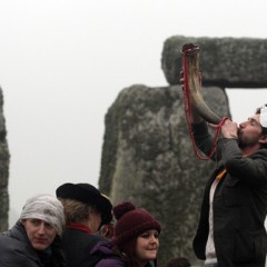 Riti pagani e musica rock a Stonehenge
