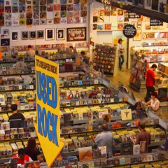 Shopping compulsivo da Amoeba Music