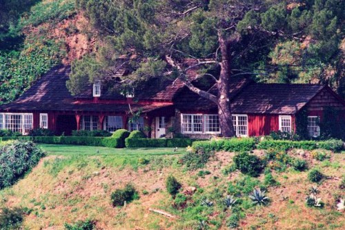 La casa in cui morì Sharon Tate e che poi fu anche studio di registrazione