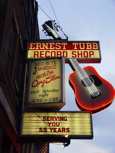 L'insegna di Ernest Tubb Records Shop