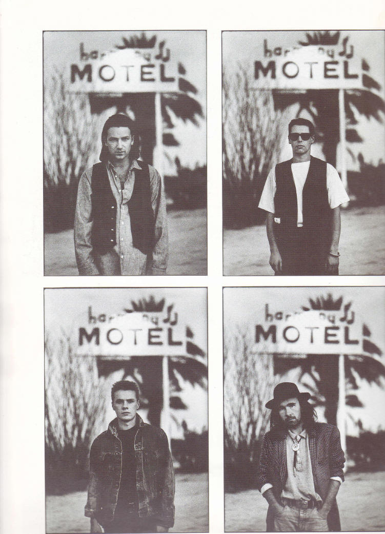 Gli U2 sotto l'insegna dell'Harmony Motel