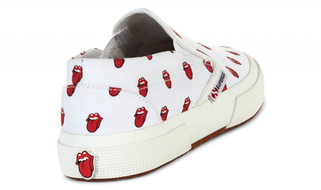 Modello Superga tipo Vans 