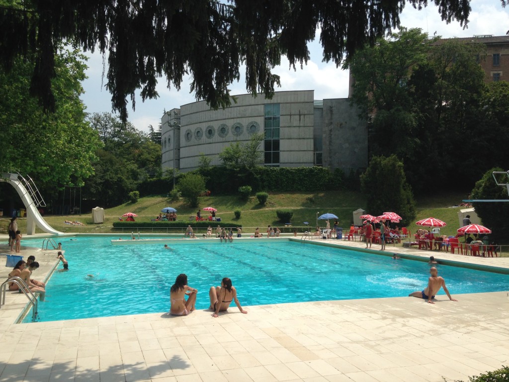 Il nostro soggiorno in piscina tra musicisti e rocker, foto di Gloria