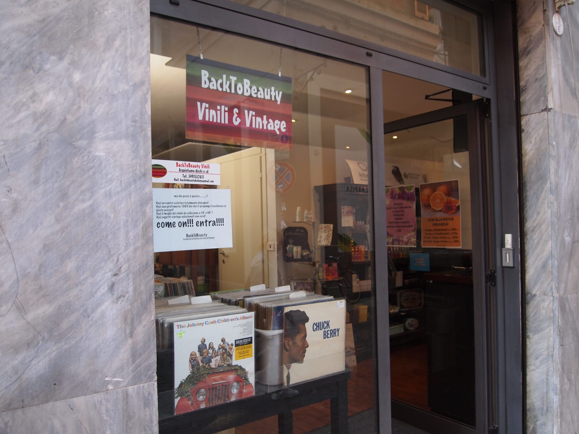 3 NEGOZI DI DISCHI ALTERNATIVI A