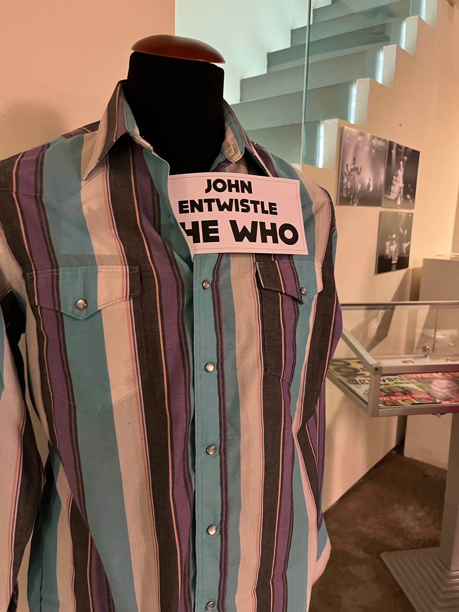 camicia John Entwistle Foto di Gloria Annovi